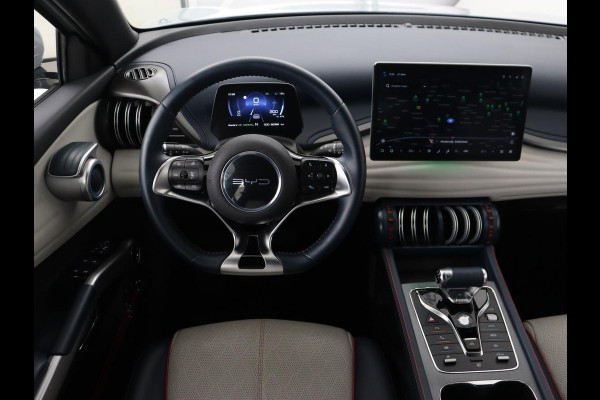 BYD ATTO 3 Comfort 60 kWh | Panoramadak | Warmtepomp | Leder | Stoelverwarming | 360 Camera | Carplay | Adaptive cruise | 18'' | Keyless | Full LED