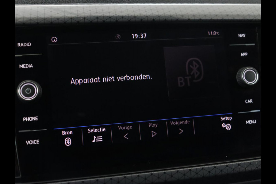 Volkswagen T-Cross 1.0 TSI Style | Automaat | Stoelverwarming | Trekhaak | Carplay | Keyless | Virtual Cockpit | Adaptive cruise | Navigatie | Full LED | Parkeerhulp | Dodehoek detectie | Getint glas