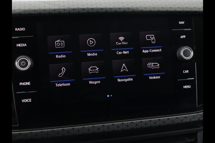 Volkswagen T-Cross 1.0 TSI Style | Automaat | Stoelverwarming | Trekhaak | Carplay | Keyless | Virtual Cockpit | Adaptive cruise | Navigatie | Full LED | Parkeerhulp | Dodehoek detectie | Getint glas