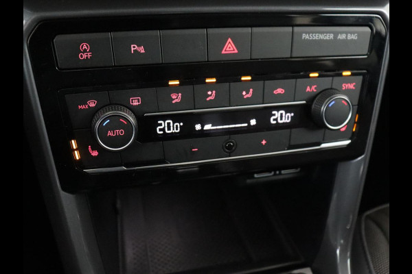 Volkswagen T-Cross 1.0 TSI Style | Automaat | Stoelverwarming | Trekhaak | Carplay | Keyless | Virtual Cockpit | Adaptive cruise | Navigatie | Full LED | Parkeerhulp | Dodehoek detectie | Getint glas