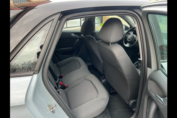 Audi A1 Sportback 1.0 TFSI | S-Line | '' 94.000 KM '' | Eerste Eigenaar | Navi | Nu € 13.999,-!!!
