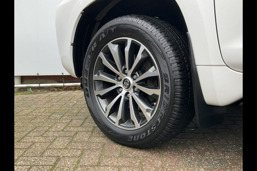 Toyota Land Cruiser 5-Pers 2.8 D-4D Professional 5p. 360° Leer Stoelverw+koel Trekhaak (3000kg)