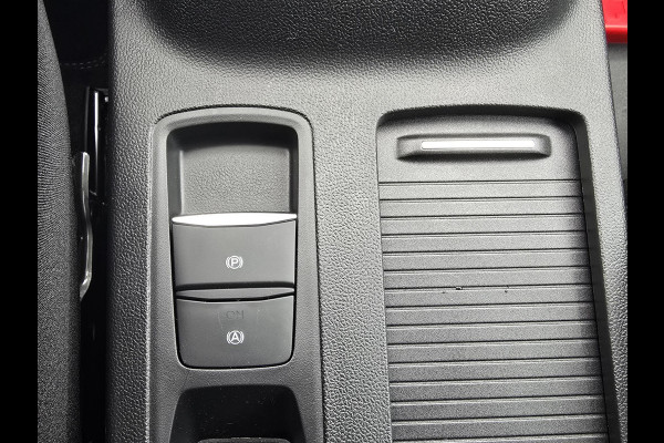 Ford Focus 1.0 EcoBoost Hybrid ST Line Wagon 155pk Automaat | Winter Pack | Agate Black | 12.3 inch personaliseerbare Digital Cockpit | Achteruitrijcamera | Draadloos opladen mobiele telefoon | Ford Keyless Entry