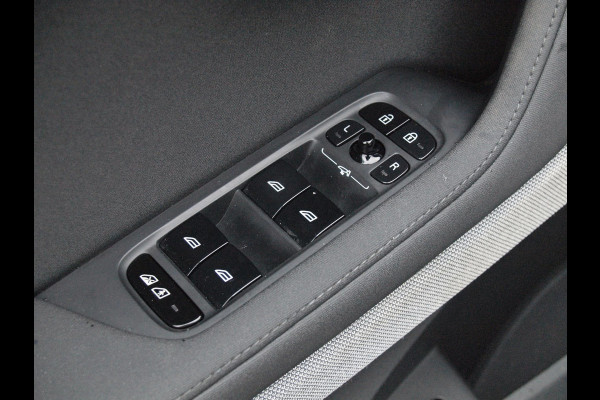 Polestar 2 Long Range Dual Motor Launch Edition 78kWh | 408 PK | Panoramadak | Camera | Harman Kardon |