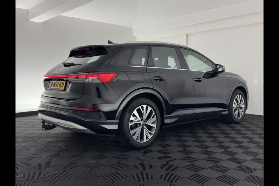 Audi Q4 e-tron 40 Launch Edition Advanced 77 kWh [ 3-Fase ] {SOH-88%} (INCL-BTW) *MATRIX-LED | NAVI-FULLMAP | KEYLESS | CAMERA | DIGI-COCKPIT | DAB | AMBIENT-LIGHT | HEATED-SPORTSEATS | TOWBAR | 19''ALU*
