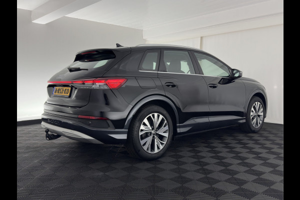 Audi Q4 e-tron 40 Launch Edition Advanced 77 kWh [ 3-Fase ] {SOH-88%} (INCL-BTW) *MATRIX-LED | NAVI-FULLMAP | KEYLESS | CAMERA | DIGI-COCKPIT | DAB | AMBIENT-LIGHT | HEATED-SPORTSEATS | TOWBAR | 19''ALU*