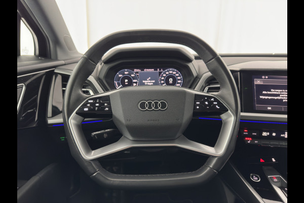 Audi Q4 e-tron 40 Launch Edition Advanced 77 kWh [ 3-Fase ] {SOH-88%} (INCL-BTW) *MATRIX-LED | NAVI-FULLMAP | KEYLESS | CAMERA | DIGI-COCKPIT | DAB | AMBIENT-LIGHT | HEATED-SPORTSEATS | TOWBAR | 19''ALU*