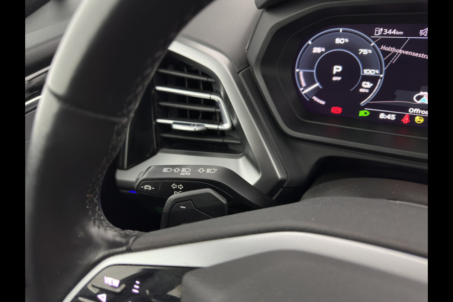 Audi Q4 e-tron 40 Launch Edition Advanced 77 kWh [ 3-Fase ] {SOH-88%} (INCL-BTW) *MATRIX-LED | NAVI-FULLMAP | KEYLESS | CAMERA | DIGI-COCKPIT | DAB | AMBIENT-LIGHT | HEATED-SPORTSEATS | TOWBAR | 19''ALU*