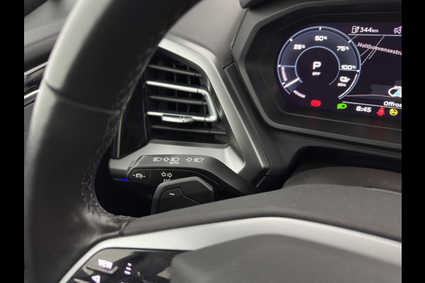 Audi Q4 e-tron 40 Launch Edition Advanced 77 kWh [ 3-Fase ] {SOH-88%} (INCL-BTW) *MATRIX-LED | NAVI-FULLMAP | KEYLESS | CAMERA | DIGI-COCKPIT | DAB | AMBIENT-LIGHT | HEATED-SPORTSEATS | TOWBAR | 19''ALU*