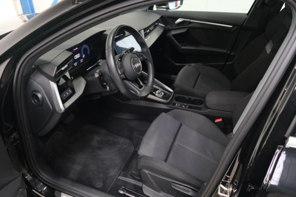 Audi A3 Sportback 30 TFSI Attitude Automaat - N.A.P. Airco, Cruise, Navi, PDC.