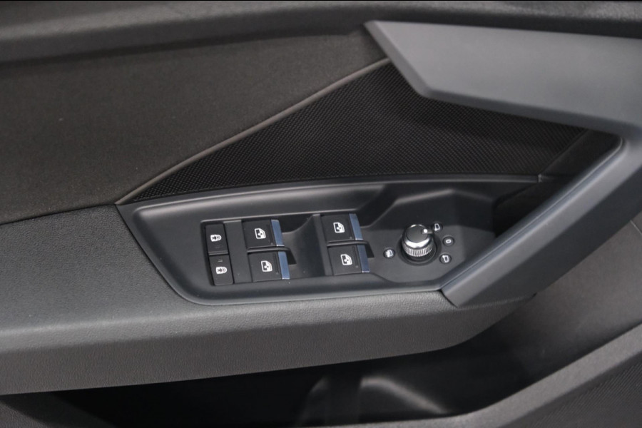 Audi A3 Sportback 30 TFSI Attitude Automaat - N.A.P. Airco, Cruise, Navi, PDC.