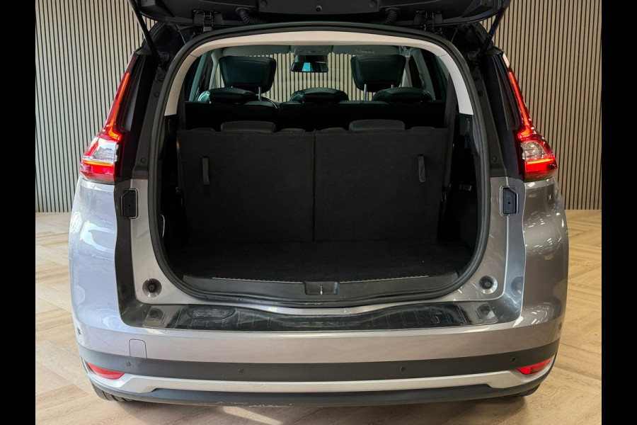 Renault Grand Scénic 1.2 TCe Initiale Paris 7p PANORAMADAK LEDER NAVIGATIE CAMERA STOELVERWARMING CRUISE PDC START/STOP KEYLESS-GO