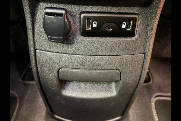 Renault Grand Scénic 1.2 TCe Initiale Paris 7p PANORAMADAK LEDER NAVIGATIE CAMERA STOELVERWARMING CRUISE PDC START/STOP KEYLESS-GO