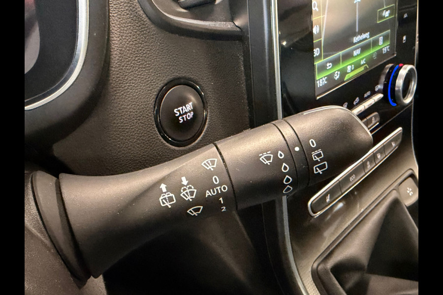 Renault Grand Scénic 1.2 TCe Initiale Paris 7p PANORAMADAK LEDER NAVIGATIE CAMERA STOELVERWARMING CRUISE PDC START/STOP KEYLESS-GO