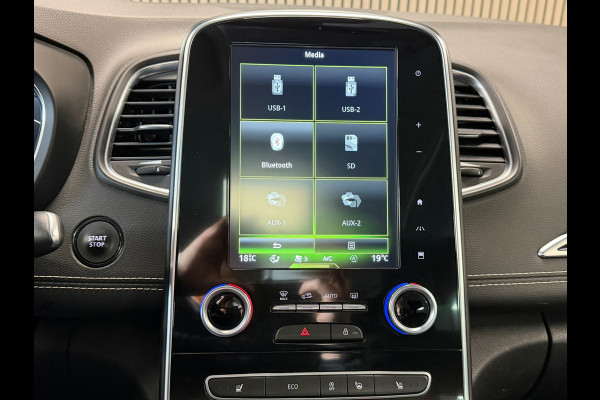 Renault Grand Scénic 1.2 TCe Initiale Paris 7p PANORAMADAK LEDER NAVIGATIE CAMERA STOELVERWARMING CRUISE PDC START/STOP KEYLESS-GO