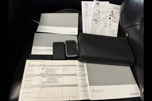 Renault Grand Scénic 1.2 TCe Initiale Paris 7p PANORAMADAK LEDER NAVIGATIE CAMERA STOELVERWARMING CRUISE PDC START/STOP KEYLESS-GO