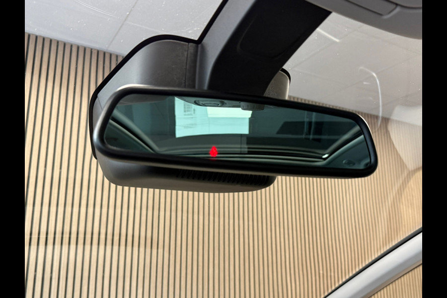 Renault Grand Scénic 1.2 TCe Initiale Paris 7p PANORAMADAK LEDER NAVIGATIE CAMERA STOELVERWARMING CRUISE PDC START/STOP KEYLESS-GO