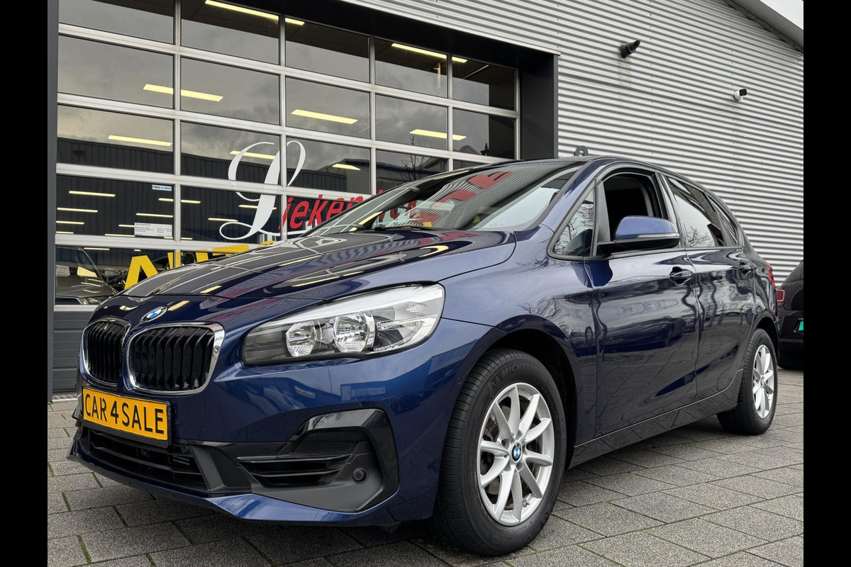 BMW 2 Serie Active Tourer 216i Advantage - Panorama dak I Navigatie I Airco I PDC /Achteruitrij camera I Sport velgen I Dealer ond