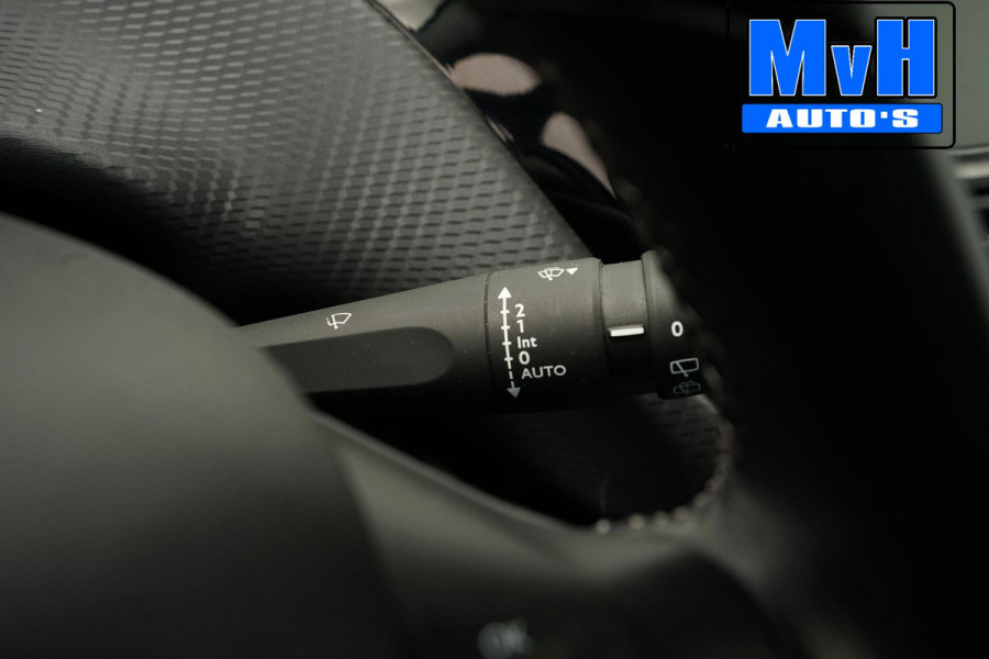 Peugeot 2008 1.2 PureTech Allure|AUTOMAAT|PANO|CLIMA|CARPLAY