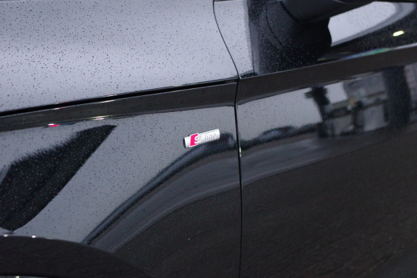 Audi Q5 50 TFSI e 300 PK S-Line Edition PHEV, Panoramadak, RS-Leder, Carplay, Camera