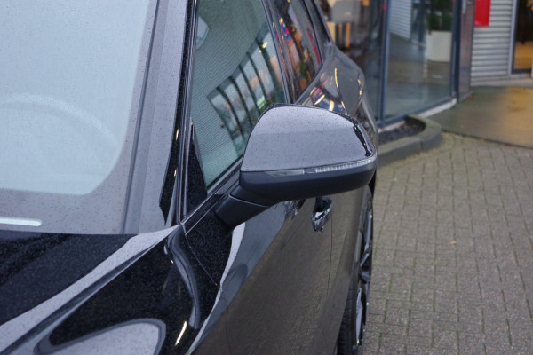 Audi Q5 50 TFSI e 300 PK S-Line Edition PHEV, Panoramadak, RS-Leder, Carplay, Camera