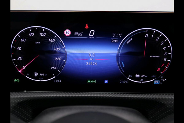 Mercedes-Benz A-Klasse 250 e AMG Plug-In Hybride AMG Line | Night Pakket | Trekhaak | Sfeerverlichting  | Achteruitrijcamera | Stuur en Stoelverwarming. Inclusief 24 maanden MB Certified garantie voor Europa.