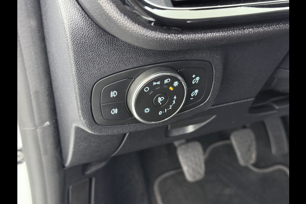 Ford Fiesta T 125PK Hybrid Titanium X Apple Carplay Android Auto Navi Bordherkenning Camera Ecc Cruise Control Pdc Lmv Privacy Glas Led Ford Sync 3 Keyless Bluetooth DAB+ 1e Eigenaar Origineel Nederlandse Auto Nieuwprijs  €26.000,-
