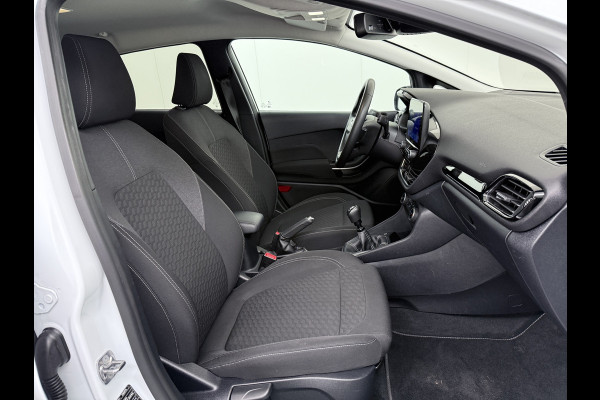 Ford Fiesta T 125PK Hybrid Titanium X Apple Carplay Android Auto Navi Bordherkenning Camera Ecc Cruise Control Pdc Lmv Privacy Glas Led Ford Sync 3 Keyless Bluetooth DAB+ 1e Eigenaar Origineel Nederlandse Auto Nieuwprijs  €26.000,-
