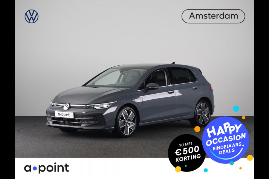 Volkswagen Golf 1.5 eHybrid Style Edition 204 pk Automaat (DSG) | Verlengde garantie | Navigatie | Parkeersensoren (Park assist) | Rondomzicht camera | Elektr. bestuurdersstoel | Stoelverwarming |