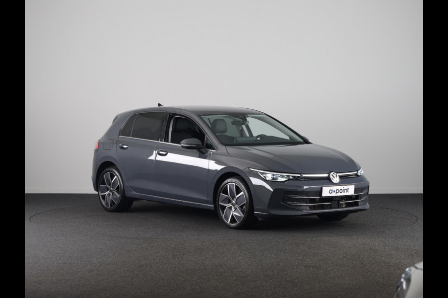 Volkswagen Golf 1.5 eHybrid Style Edition 204 pk Automaat (DSG) | Verlengde garantie | Navigatie | Parkeersensoren (Park assist) | Rondomzicht camera | Elektr. bestuurdersstoel | Stoelverwarming |