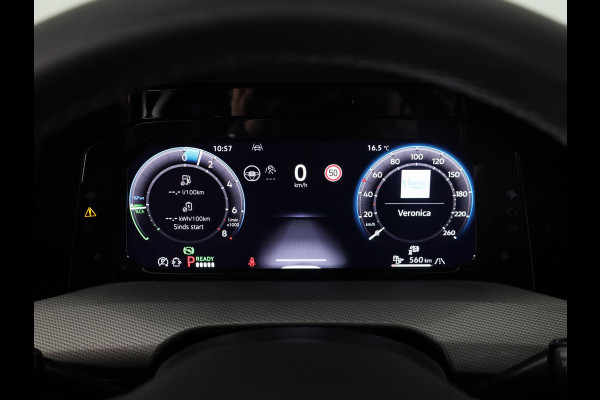 Volkswagen Golf 1.5 eHybrid Style Edition 204 pk Automaat (DSG) | Verlengde garantie | Navigatie | Parkeersensoren (Park assist) | Rondomzicht camera | Elektr. bestuurdersstoel | Stoelverwarming |