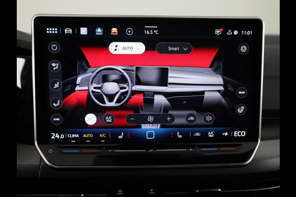 Volkswagen Golf 1.5 eHybrid Style Edition 204 pk Automaat (DSG) | Verlengde garantie | Navigatie | Parkeersensoren (Park assist) | Rondomzicht camera | Elektr. bestuurdersstoel | Stoelverwarming |