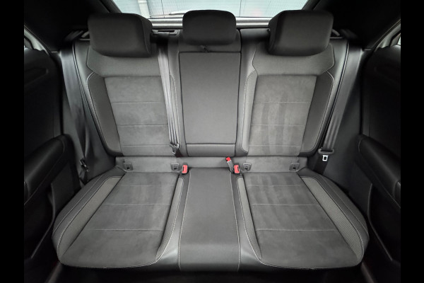 Volkswagen T-Roc 1.0 TSI R-Line * Camera * IQ Light * Massage * Stoelverwarming *