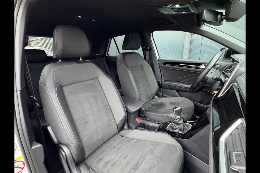 Volkswagen T-Roc 1.0 TSI R-Line * Camera * IQ Light * Massage * Stoelverwarming *