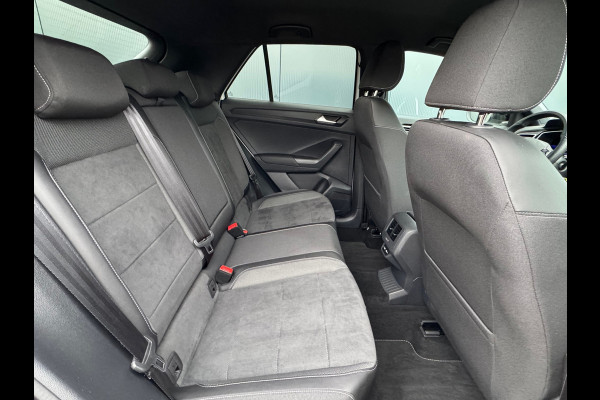 Volkswagen T-Roc 1.0 TSI R-Line * Camera * IQ Light * Massage * Stoelverwarming *