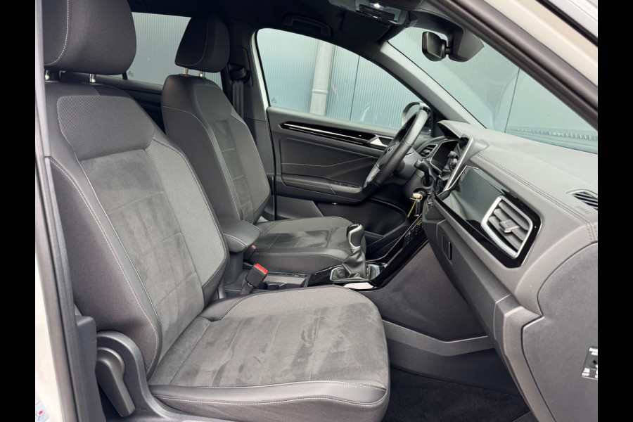 Volkswagen T-Roc 1.0 TSI R-Line * Camera * IQ Light * Massage * Stoelverwarming *