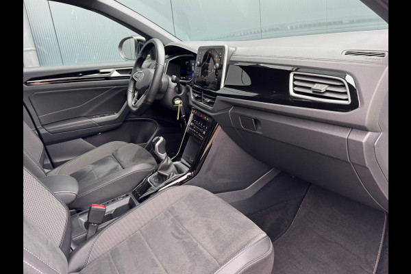 Volkswagen T-Roc 1.0 TSI R-Line * Camera * IQ Light * Massage * Stoelverwarming *