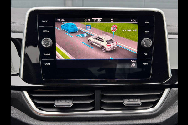 Volkswagen T-Roc 1.0 TSI R-Line * Camera * IQ Light * Massage * Stoelverwarming *