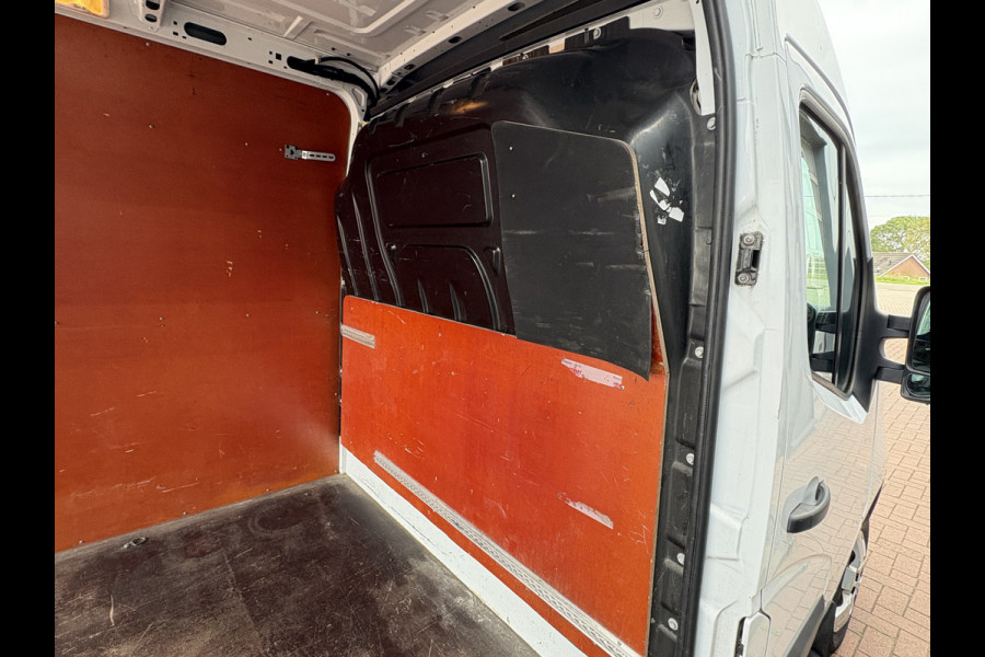 Renault Master T35 2.3 dCi 145pk Euro6 L2H2 Energy CAMERA/DAB/NAVI/CRUISE/PDC/TREKHAAK2.500KG