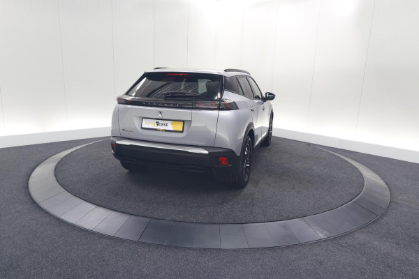 Peugeot e-2008 EV Allure 50 kWh | SOH=96.7 % | 3 Fase Laadfunctie | Camera | Navigatie | Parkeersensoren | Apple Carplay