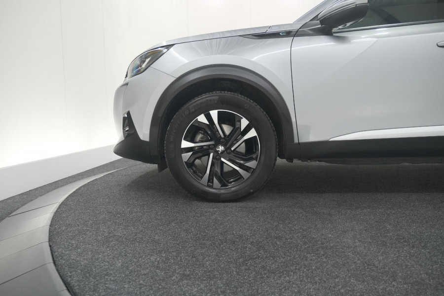 Peugeot e-2008 EV Allure 50 kWh | SOH=96.7 % | 3 Fase Laadfunctie | Camera | Navigatie | Parkeersensoren | Apple Carplay
