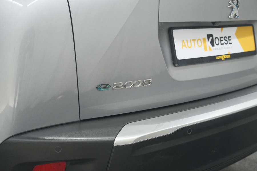 Peugeot e-2008 EV Allure 50 kWh | SOH=96.7 % | 3 Fase Laadfunctie | Camera | Navigatie | Parkeersensoren | Apple Carplay