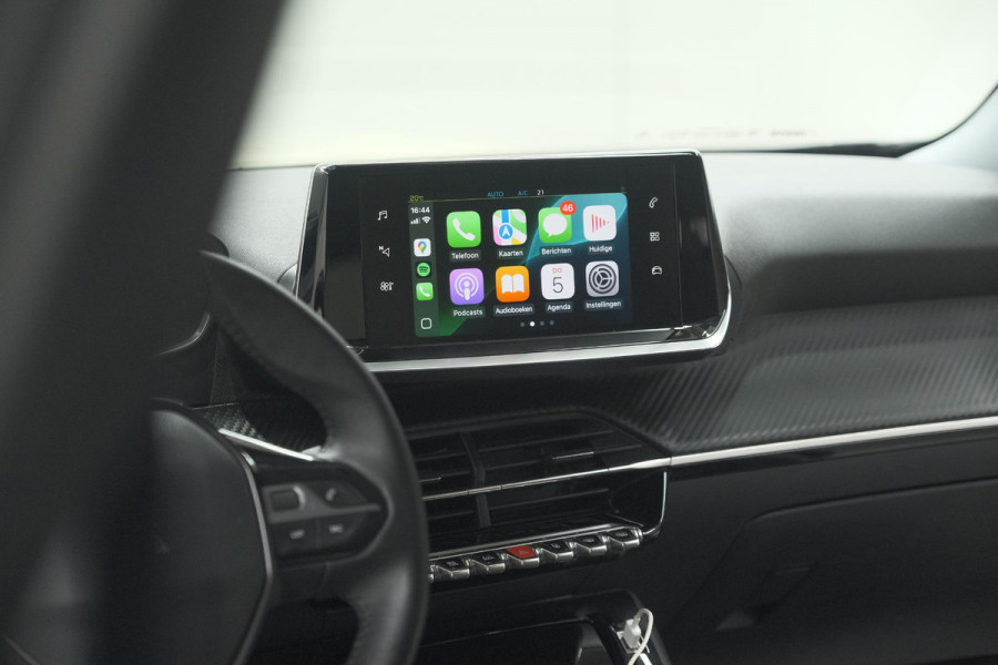 Peugeot e-2008 EV Allure 50 kWh | SOH=96.7 % | 3 Fase Laadfunctie | Camera | Navigatie | Parkeersensoren | Apple Carplay