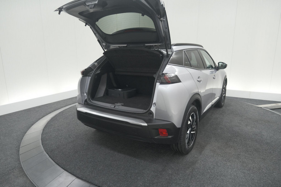 Peugeot e-2008 EV Allure 50 kWh | SOH=96.7 % | 3 Fase Laadfunctie | Camera | Navigatie | Parkeersensoren | Apple Carplay