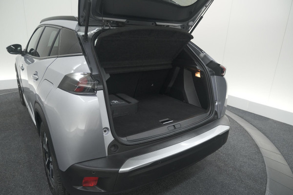 Peugeot e-2008 EV Allure 50 kWh | SOH=96.7 % | 3 Fase Laadfunctie | Camera | Navigatie | Parkeersensoren | Apple Carplay