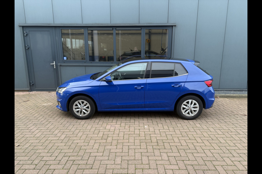 Škoda Fabia 1.0 TSi 95pk Business Edition 5-drs. PANORAMADAK/KEYLESS/VIRTUAL/CARPLAY/PDC/ADAPT.CRUISE/WINTERPACK