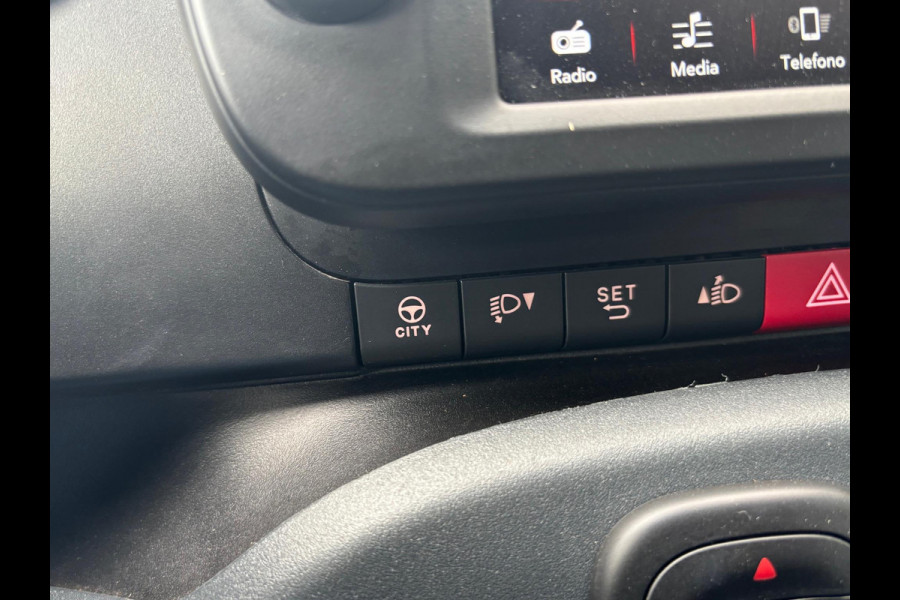 Fiat Panda 1.0 Hybrid Cross | Rijklaar geleverd incl 12 maanden BOVAG garantie! |