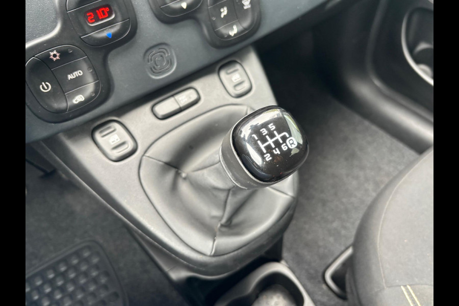 Fiat Panda 1.0 Hybrid Cross | Rijklaar geleverd incl 12 maanden BOVAG garantie! |