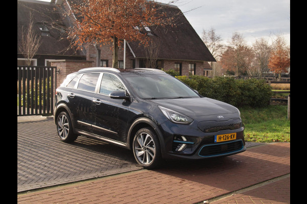 Kia e-Niro ExecutiveLine 64 kWh | Camera | Apple Carplay | Cruise Control | JBL | Leer |