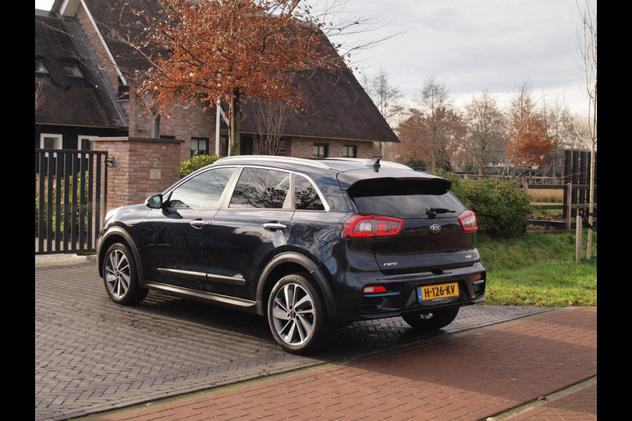 Kia e-Niro ExecutiveLine 64 kWh | Camera | Apple Carplay | Cruise Control | JBL | Leer |